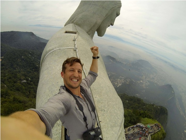 Lee Thompson, selfie, Christ the Redeemer, Rio de Janeiro