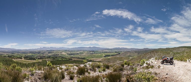 Motorbike routes: Looking into the Elgin Valley from Highlands Road.