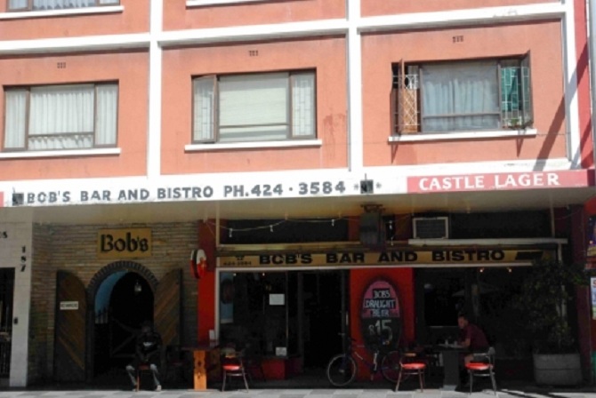 guide to long street 2- nightlife cape town bob's bar and bistro 8