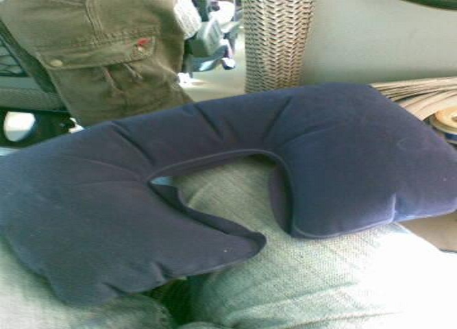 backpacking inflatable neckpillow 2