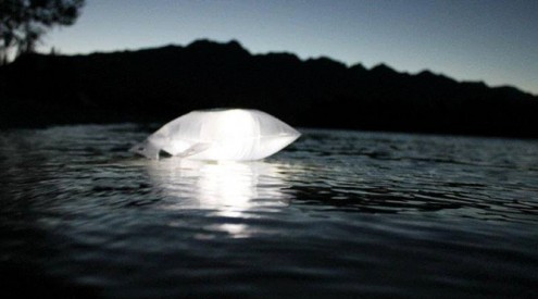 This solar light is inflatable - but don't use it as a safety flotation device