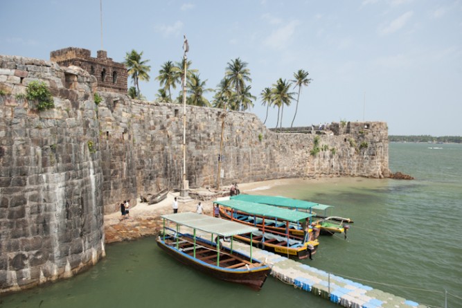 sea fort mumbai goa train ride