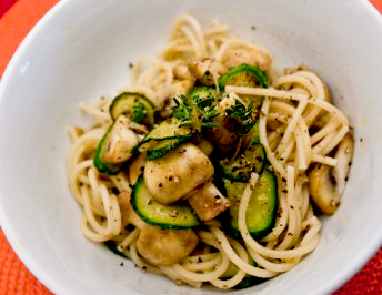 mushroom courgette thyme pasta