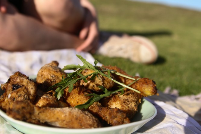 Picnic food: crispy chicken drumsticks. Photo by Lauren Edwards