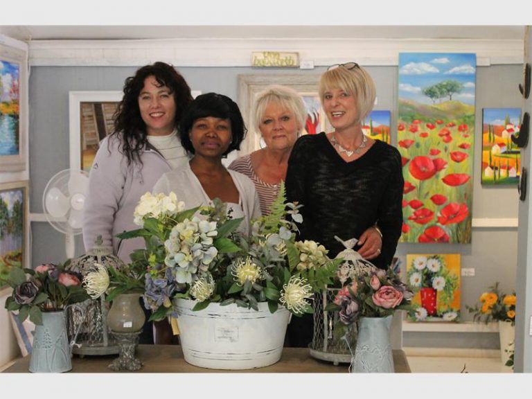 The ladies behind Ngwenya Art Gallery. Image courtesy of Roodepoort North Insider