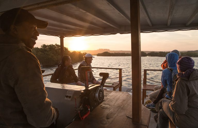 Day 1 ends at Wavecrest Hotel and Spa which offers guests free sunset cruises up the Nxaxo River. This is SA's southern-most mangrove estuary and offers excellent birding, including the crowned cranes from which the resort gets its name.