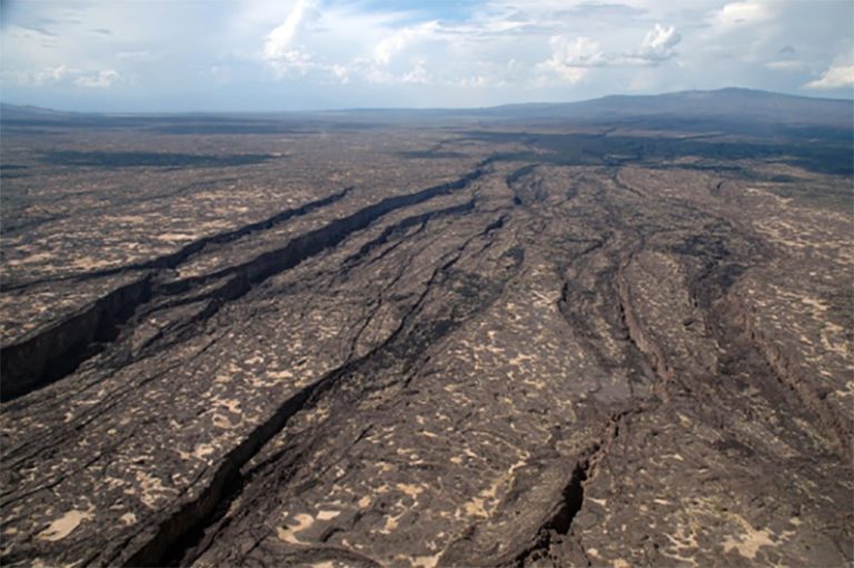 Tectonic rift could create ocean in Ethiopian desert