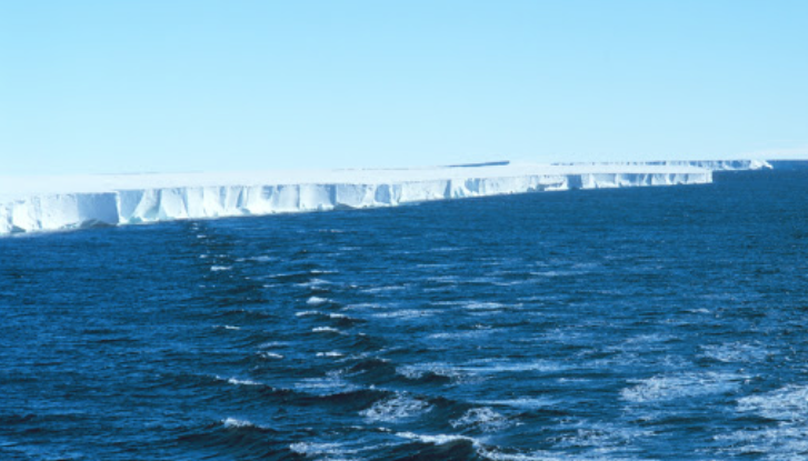 Milne Ice Shelf collapses