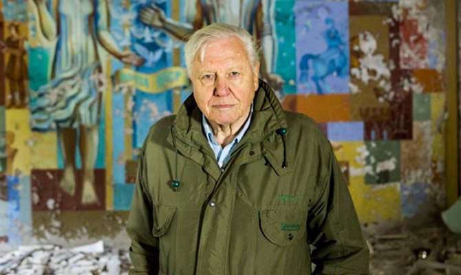 David Attenborough urges public to avoid eating meat