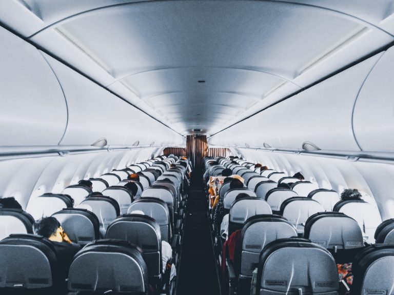Study finds COVID-19 spreads easily on long plane journeys