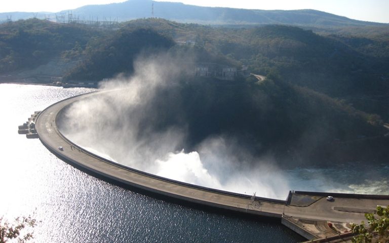 Western Cape dam levels below 50%: Bredell calls for water restrictions