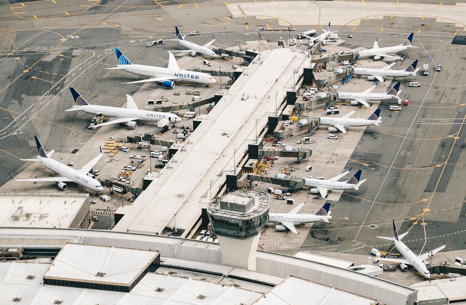FAA grounds all domestic US flights due to computer outage