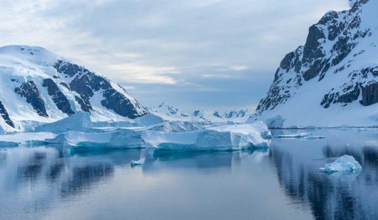 Third time in six years: Antarctic sea ice reaches new record Low