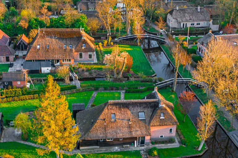 Giethoorn village