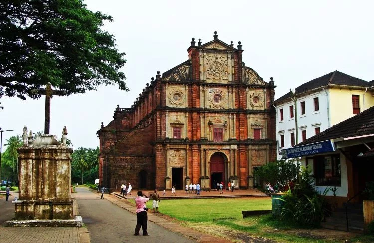 Basilica of Bom Jesus - Places To Visit In Goa