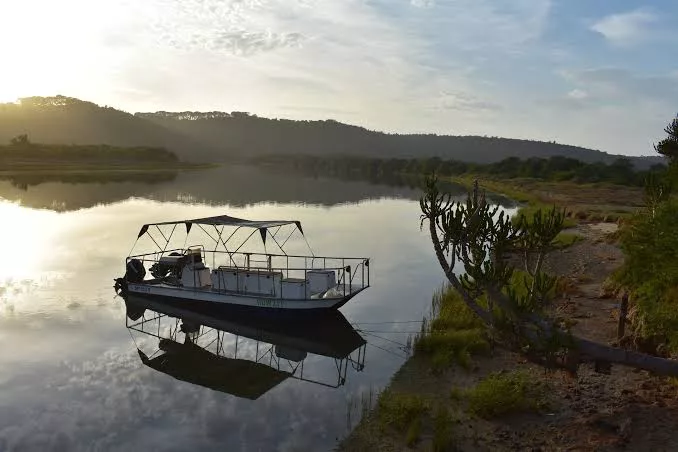 River Cruise Kenton on Sea