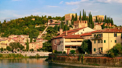 Verona, VR, Italy / Ajit Masurkar / Unsplash
